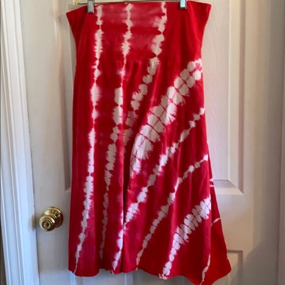 Soft surroundings red and white tie-dyed skirt - Picture 4 of 5